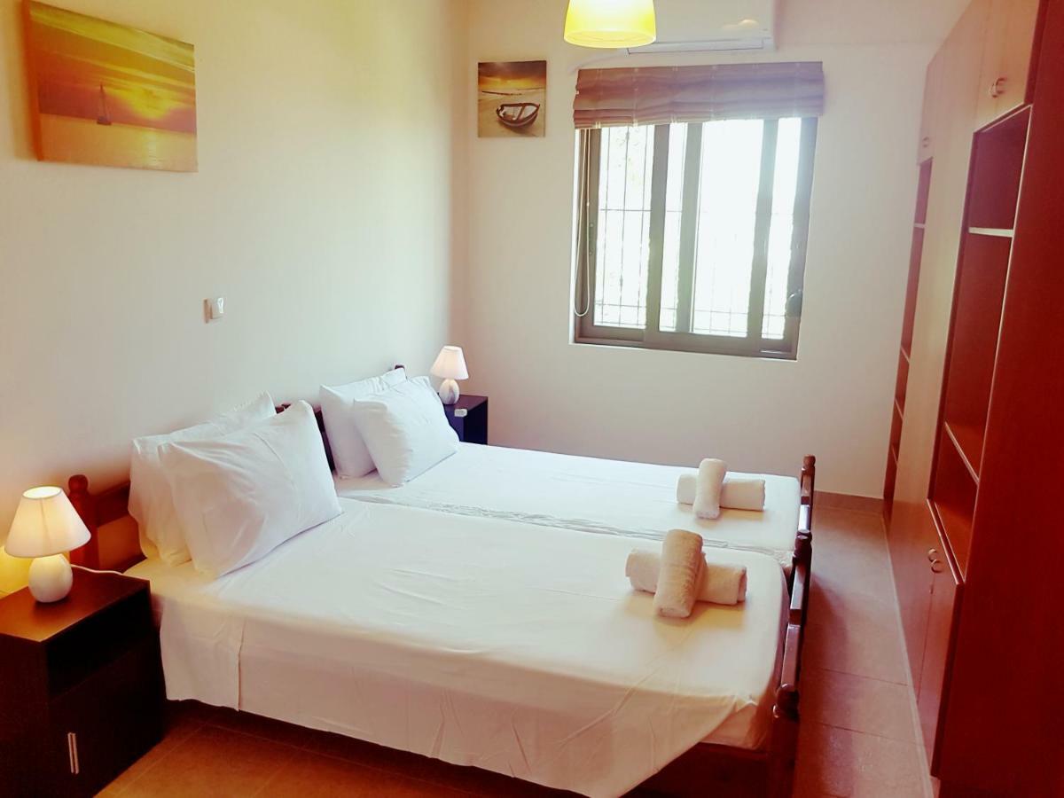 Melina'S Apartments Kalavárda Kültér fotó